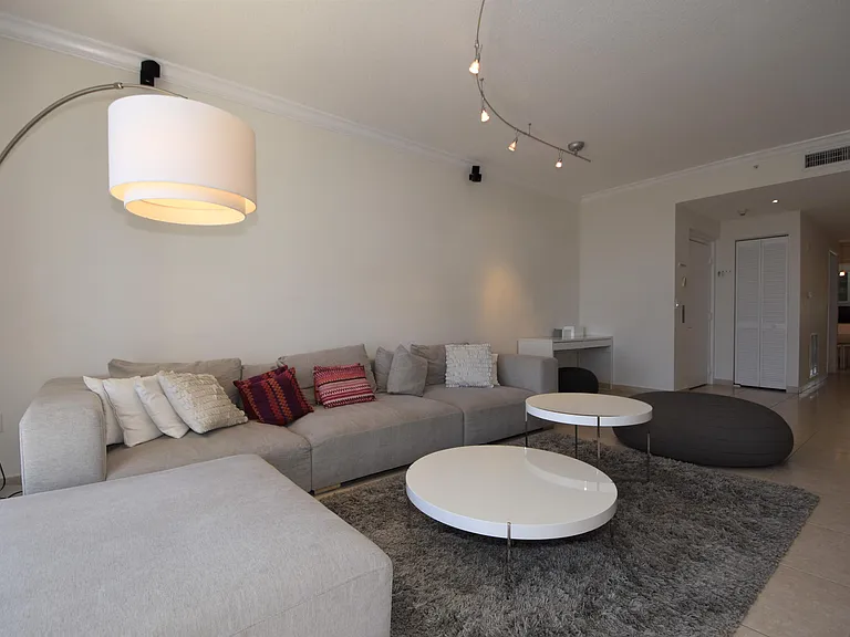 707 Crandon Blvd #Penthouse 8 — Photo 31
