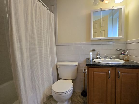 2nd image of 300 Hammond Pond Pkwy #204