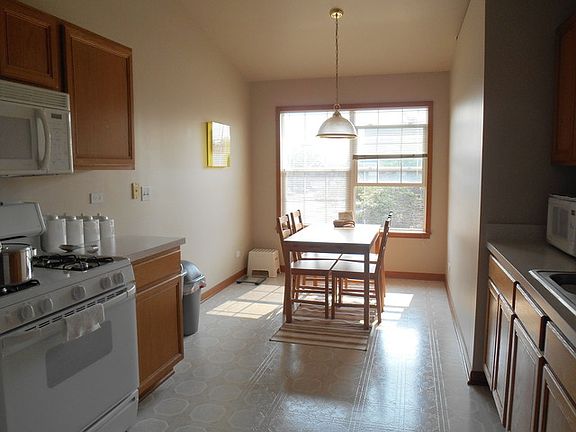 5th image of 134 Allerton Dr