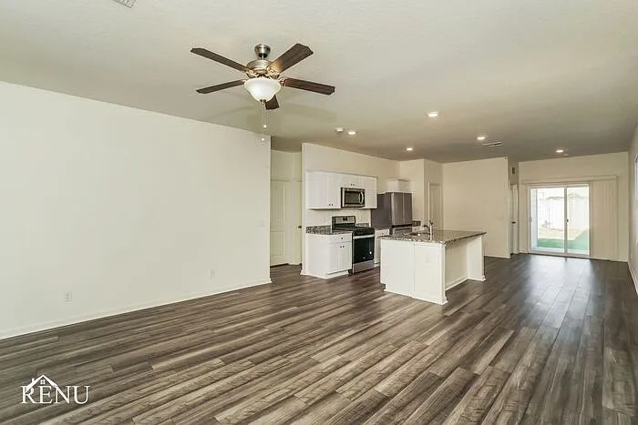 13714 Lunar Light St — Photo 5