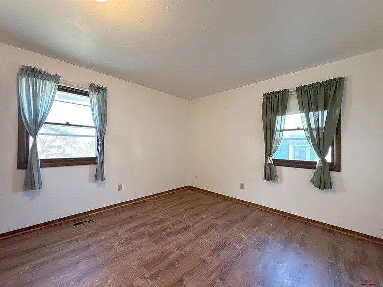 7130 Walker Ave — Photo 5
