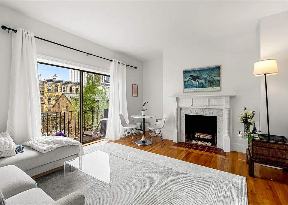 21 Hancock St #3