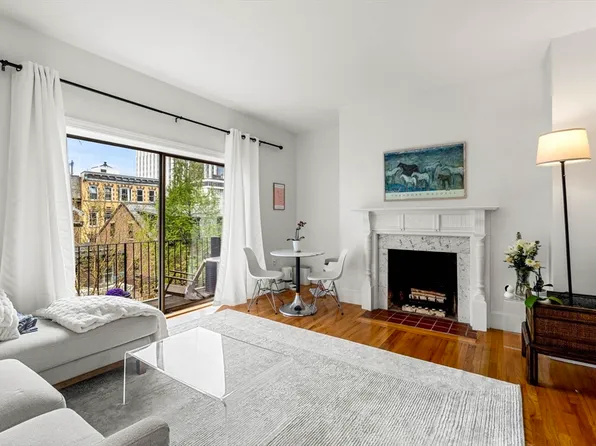 21 Hancock St APT 3, Boston, MA 02114