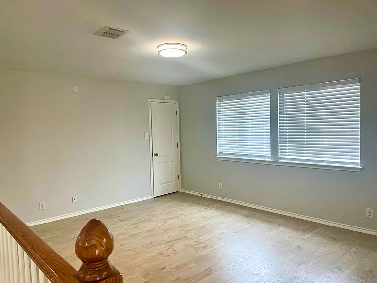 324 Willow Loop — Photo 11