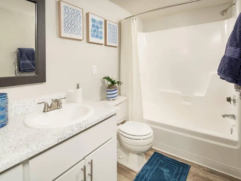 645 N Country Club Dr — Photo 8
