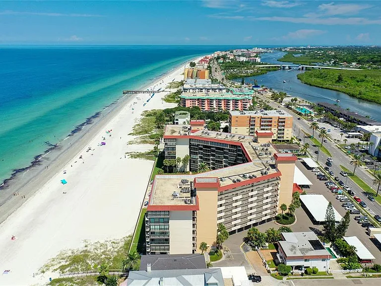 18304 Gulf Blvd #116 — Photo 3