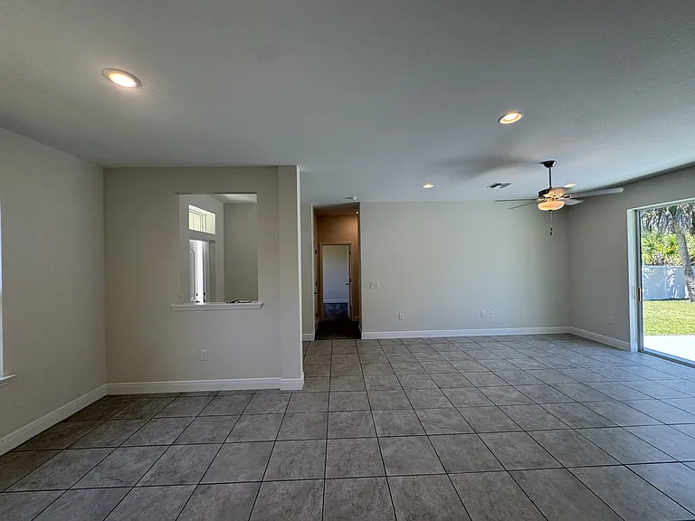 1608 Alliance Ave — Photo 10