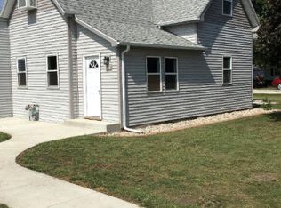 209 N Scott St, Oakwood, IL 61858