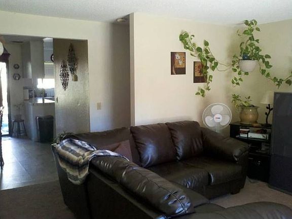 3rd image of 3750 El Camino Real