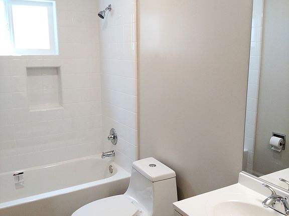 5th image of 1231 Warburton Ave APT 2