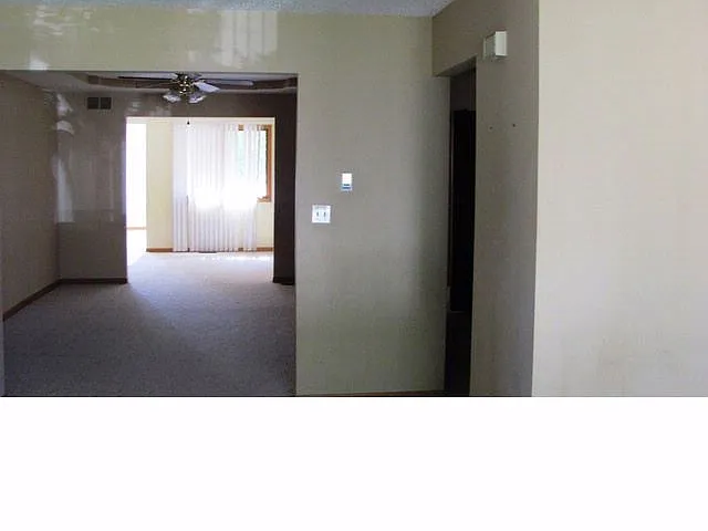 1006 Edgewater Dr photo 1