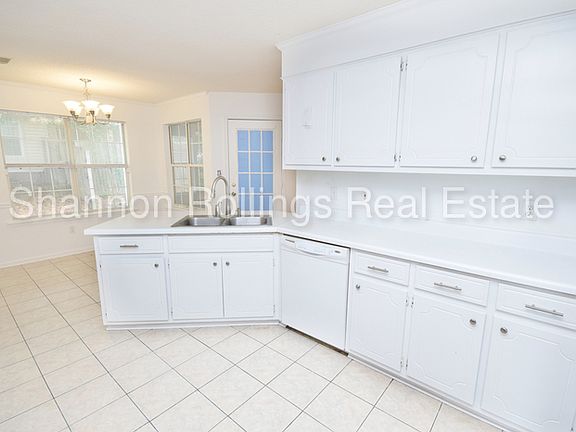 3rd image of 299 Edisto Dr