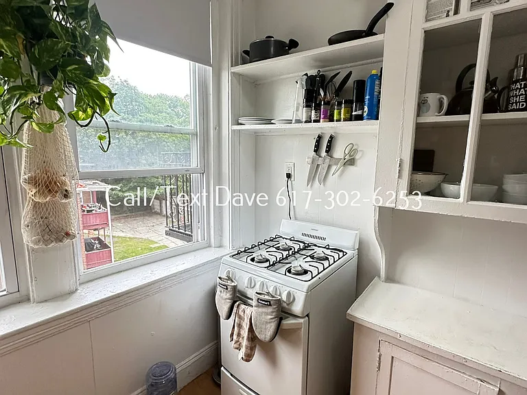 1810 Commonwealth Ave #2 — Photo 12