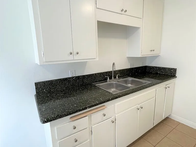217 Sespe Ave #A-B — Photo 12