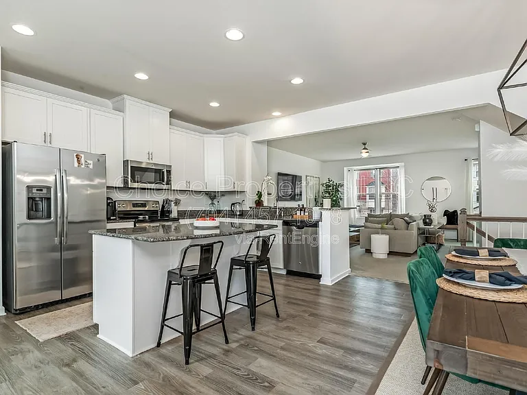 4027 Zilker Park Dr — Photo 7