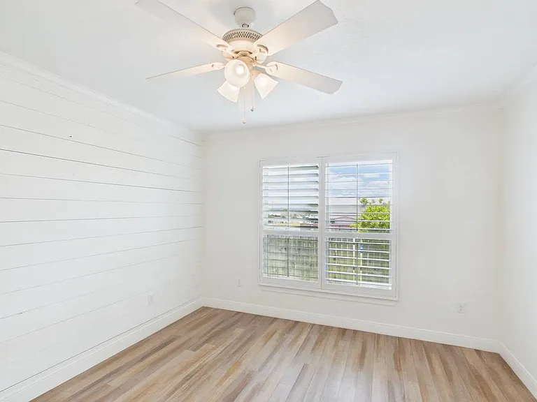 1705 Cherrywood Dr — Photo 20