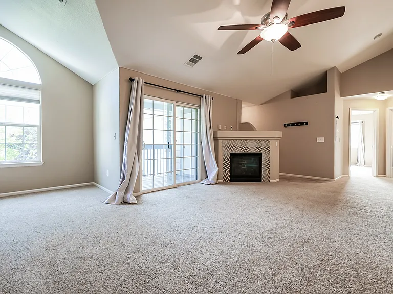 3262 E 103rd Dr #1811 — Photo 5