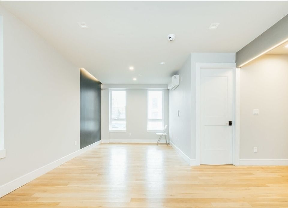 1st image of 200 Clifton Pl #2BB