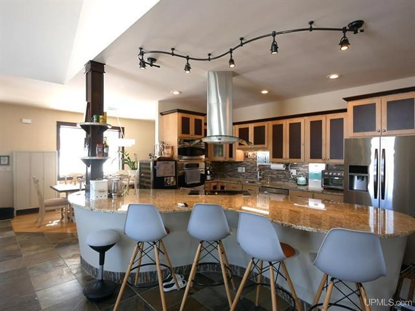 Furnished 2-Bedroom, 2-Bathroom Home Near MTU Available Now — Photo 4