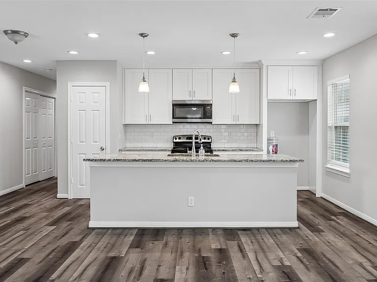 3344 Simmons St — Photo 5