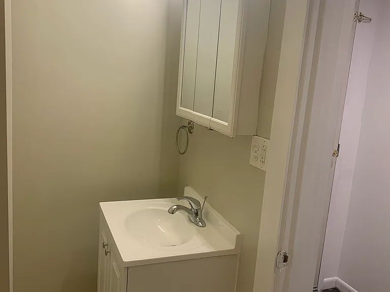 331 Penn St #2 — Photo 7