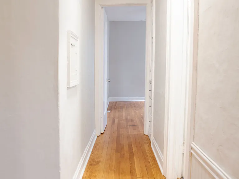 2617 Euclid Heights Blvd #2 — Photo 11