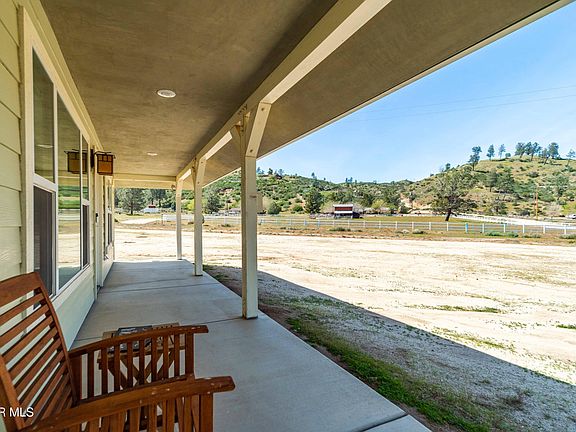 3rd image of 46472 Kings Canyon Rd