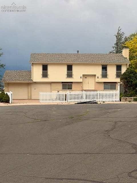 1st image of 5260 Redondo Cir