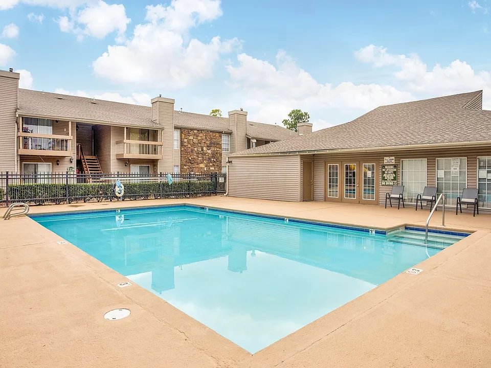 Tamarack Place Apartments