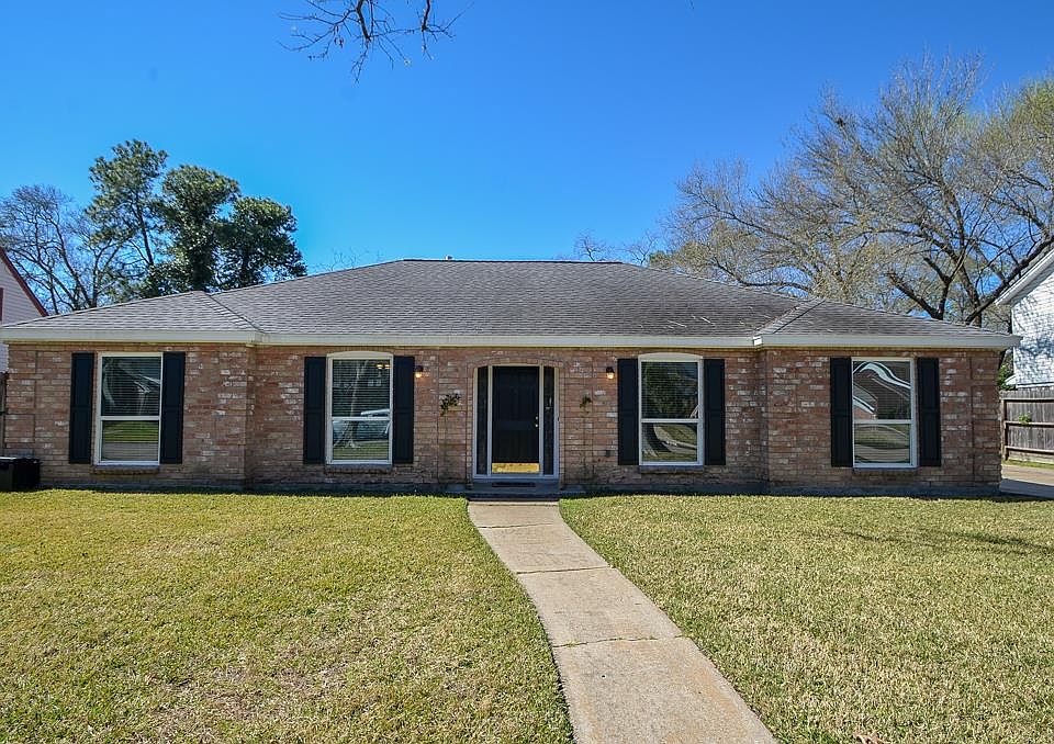 1st image of 1111 Cragmore Dr