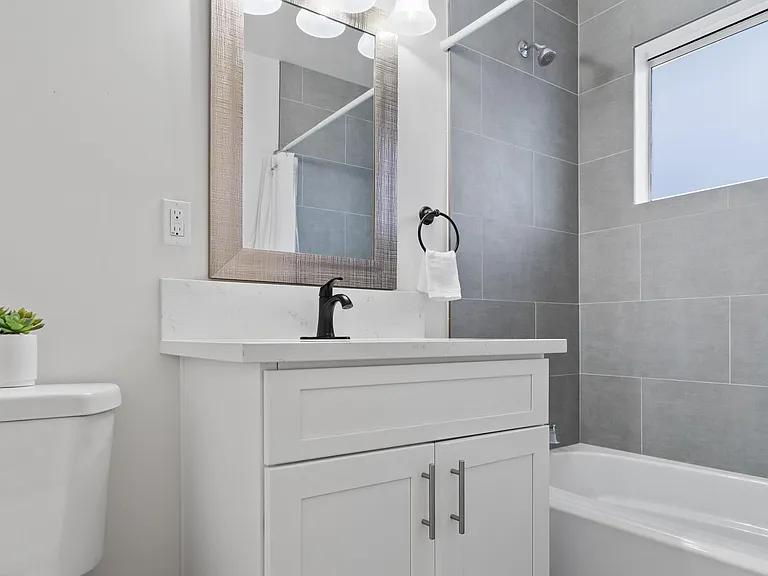 1017 Hornblend St — Photo 20
