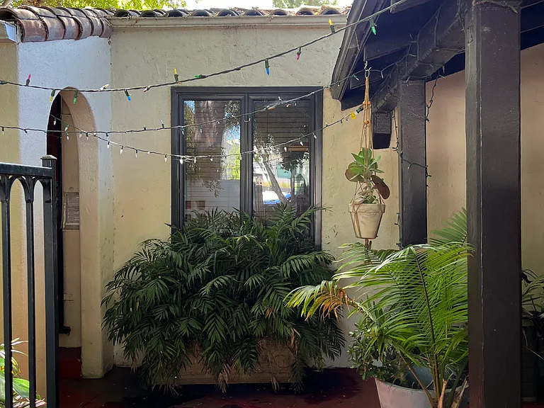 N La Jolla Ave — Photo 14