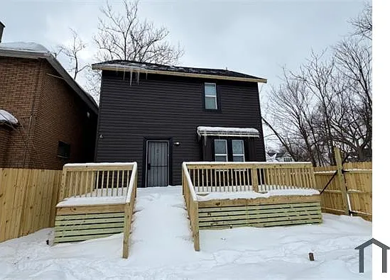 5 bed, 1400 sqft, $2,000 — Photo 3