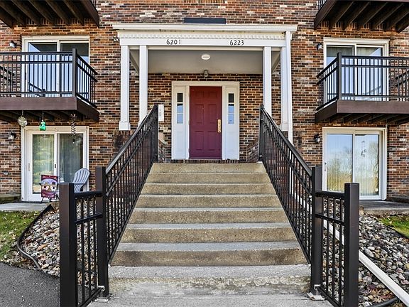 3rd image of 6211 Patrick Henry Dr