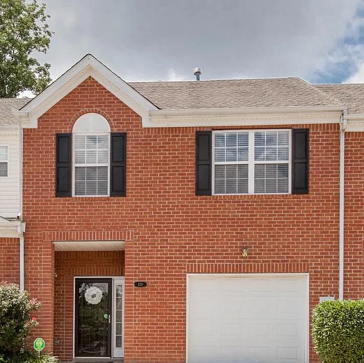 128 Canton Ct
