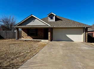 101 N Silver Way, Mustang, OK 73064