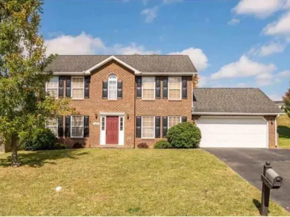 515 Windsor Dr NW, Christiansburg, VA 24073