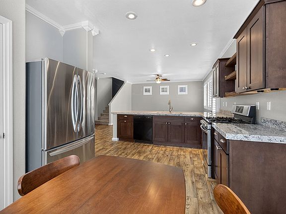 3rd image of 6777 Wormwood Ln