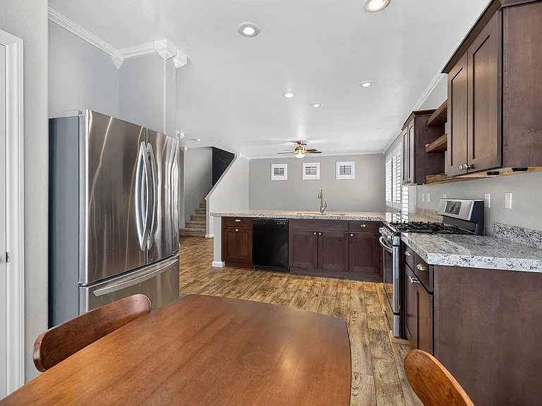 6777 Wormwood Ln — Photo 3