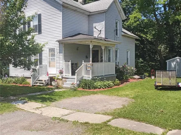 8 Depew Ave, Lyons, NY 14489