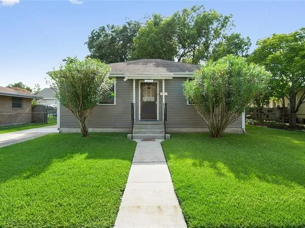 1225 Jefferson St, Gretna, LA 70053