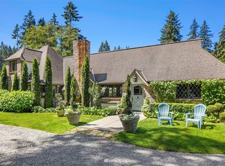5240 Welfare Ave NE, Bainbridge Island, WA 98110