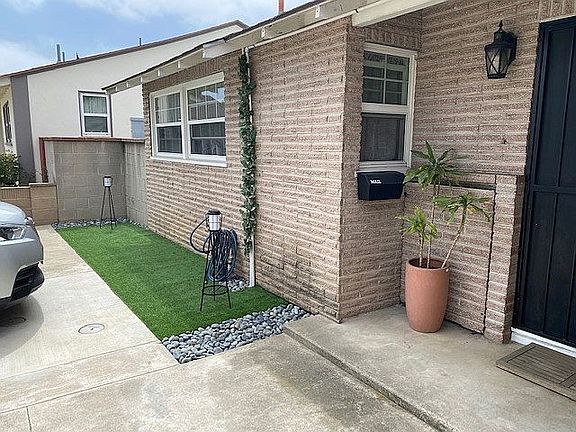 4th image of 2948 W Bridgeport Ave