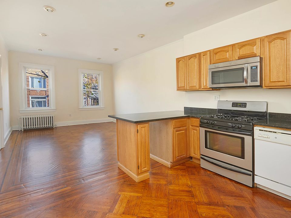 1st image of 530 16th St