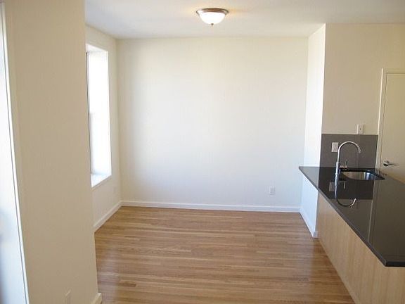 4th image of 261 Eckford St APT 4A