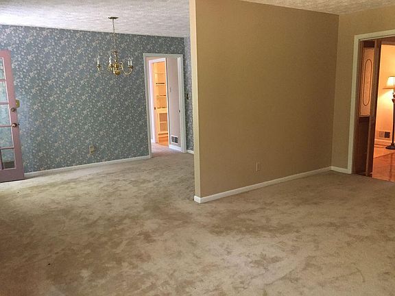 Living Room/Dinning Room