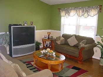 4th image of 1129 Bay Meadows Dr
