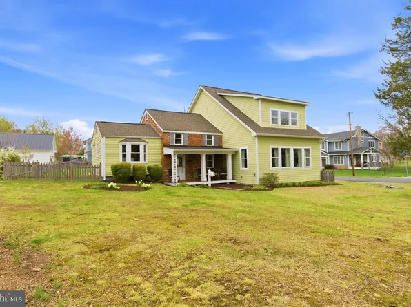 720 Park Ave, Herndon, VA 20170