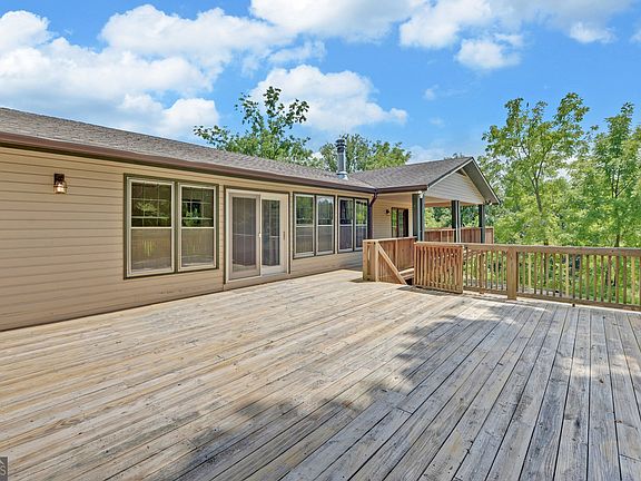 4th image of 140 Tranquility Dr