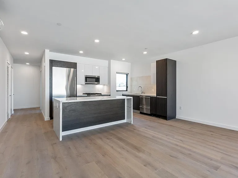 2 Russia Ave #301 — Photo 10